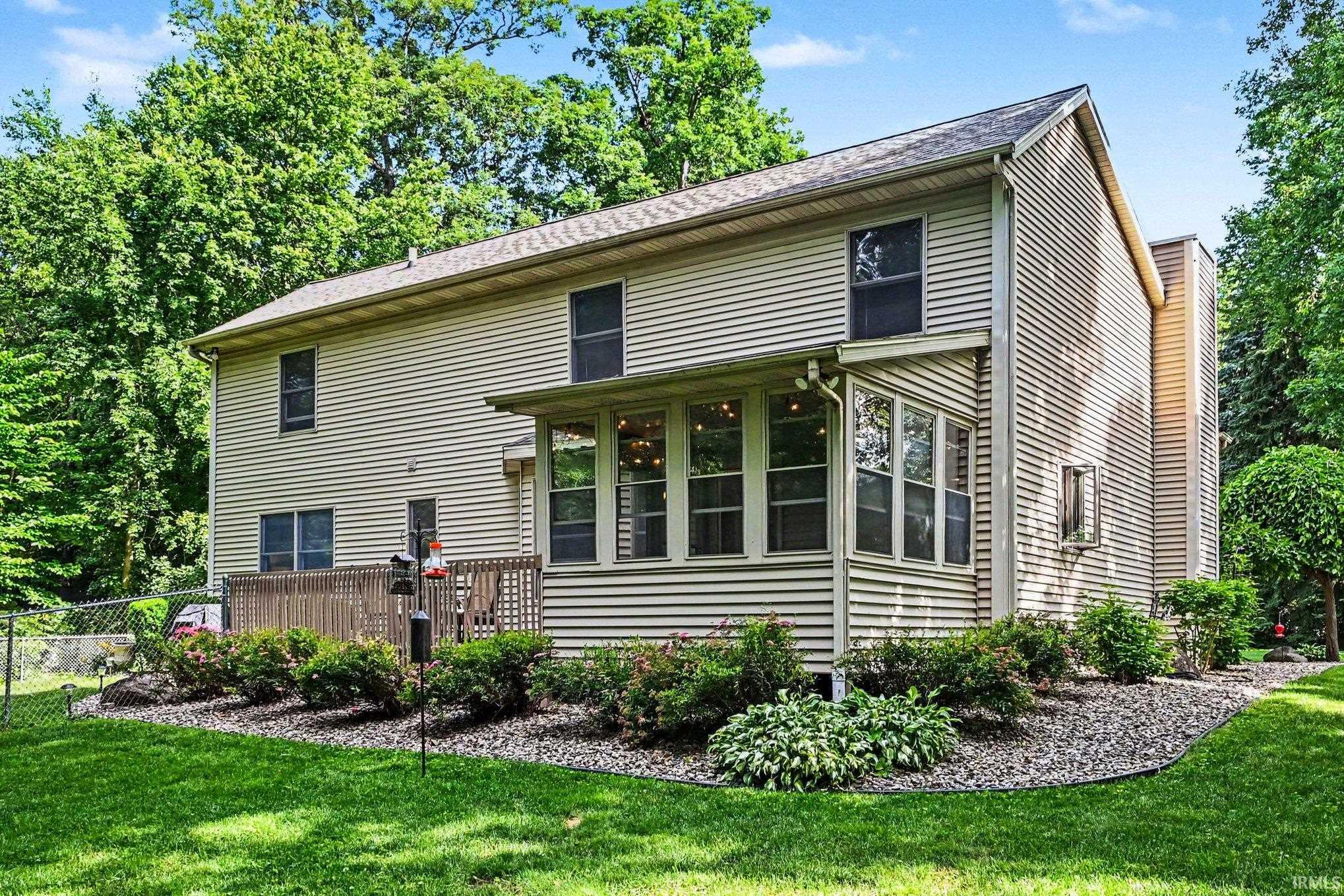2415 W Nina Lane Warsaw IN 46580