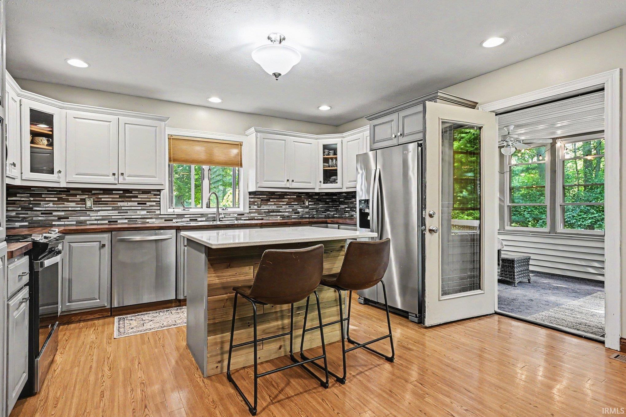 2415 W Nina Lane Warsaw IN 46580