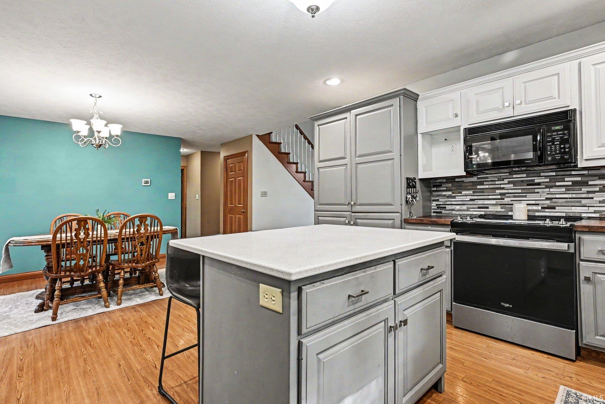 2415 W Nina Lane Warsaw IN 46580