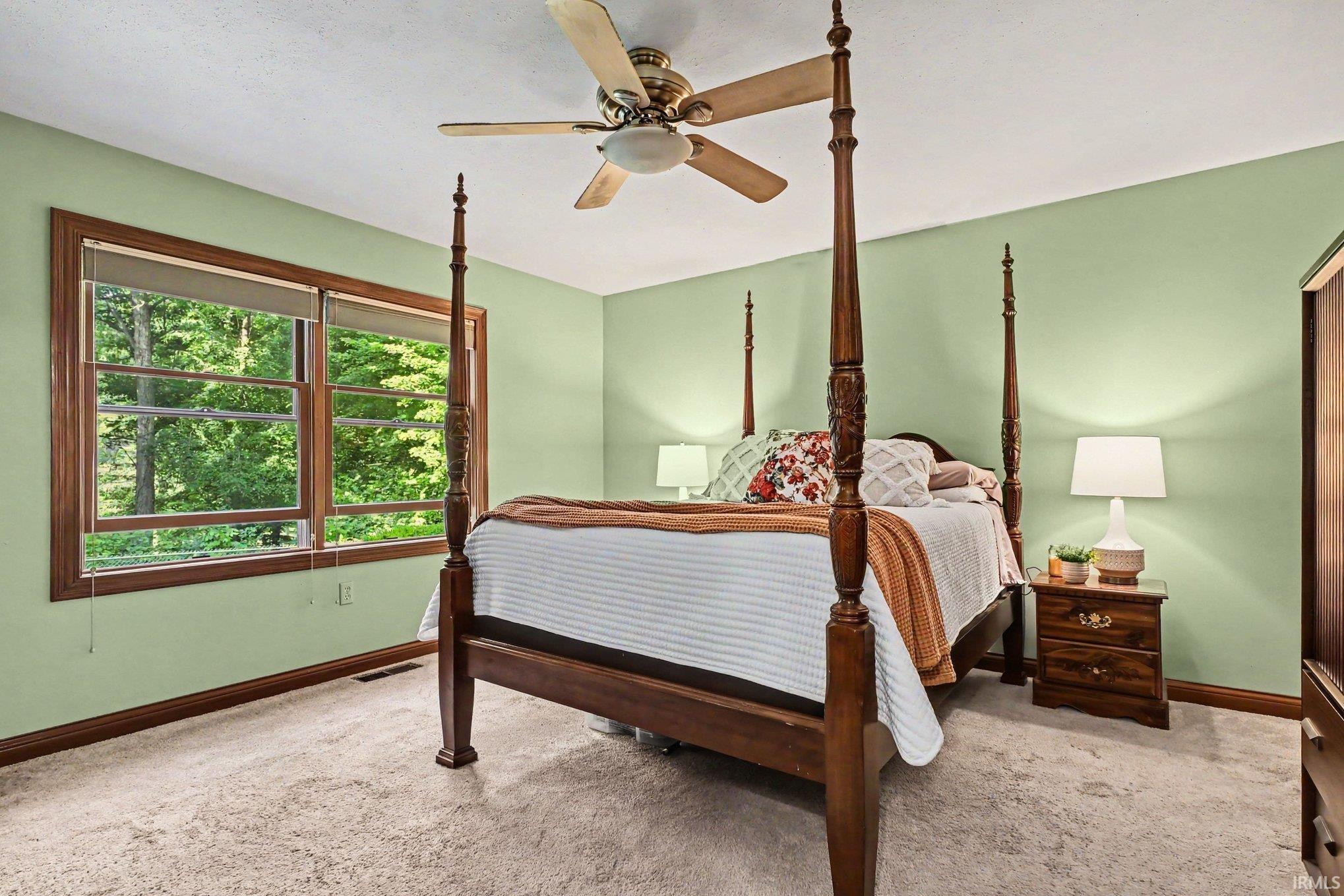 2415 W Nina Lane Warsaw IN 46580