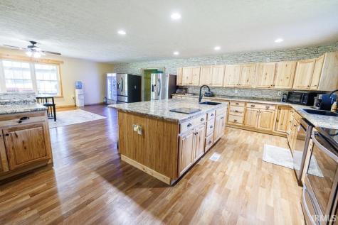 2879 E Calvertville Road Bloomfield IN 47424