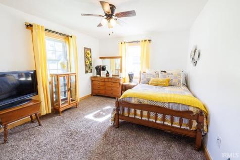 2879 E Calvertville Road Bloomfield IN 47424