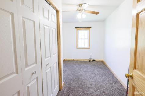 2879 E Calvertville Road Bloomfield IN 47424