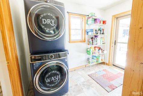 2879 E Calvertville Road Bloomfield IN 47424