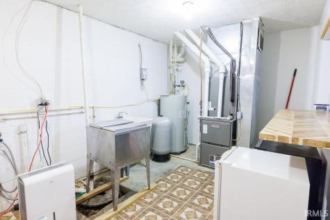 2879 E Calvertville Road Bloomfield IN 47424