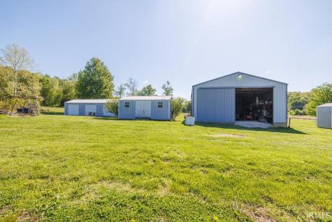 2879 E Calvertville Road Bloomfield IN 47424