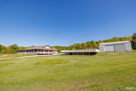 2879 E Calvertville Road Bloomfield IN 47424