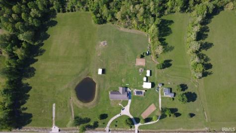 2879 E Calvertville Road Bloomfield IN 47424