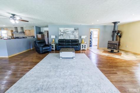 2879 E Calvertville Road Bloomfield IN 47424