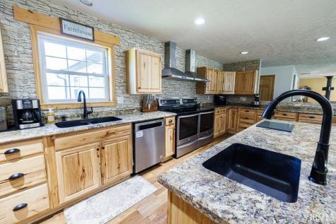 2879 E Calvertville Road Bloomfield IN 47424