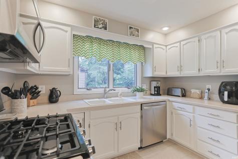 55154 Jeffery Drive Mishawaka IN 46545