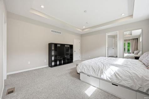 227 Oakhurst Way Westfield IN 46074