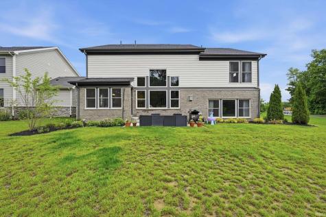 227 Oakhurst Way Westfield IN 46074