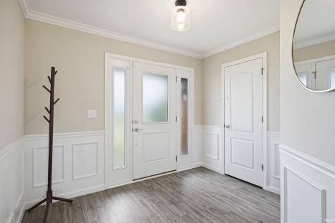 227 Oakhurst Way Westfield IN 46074
