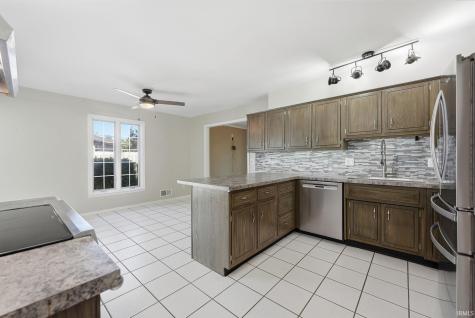 614 Azuba Court Columbia City IN 46725