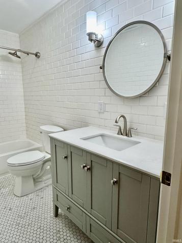 115 W The Woods Bedford IN 47421