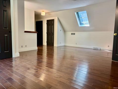 115 W The Woods Bedford IN 47421