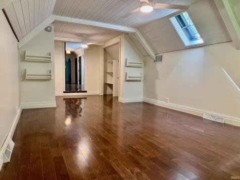115 W The Woods Bedford IN 47421