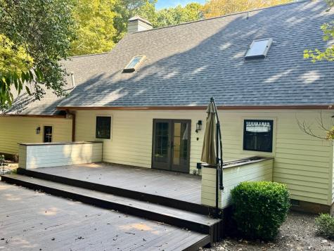115 W The Woods Bedford IN 47421