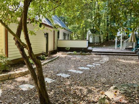 115 W The Woods Bedford IN 47421
