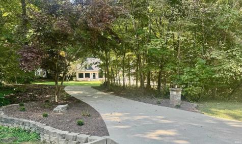 115 W The Woods Bedford IN 47421