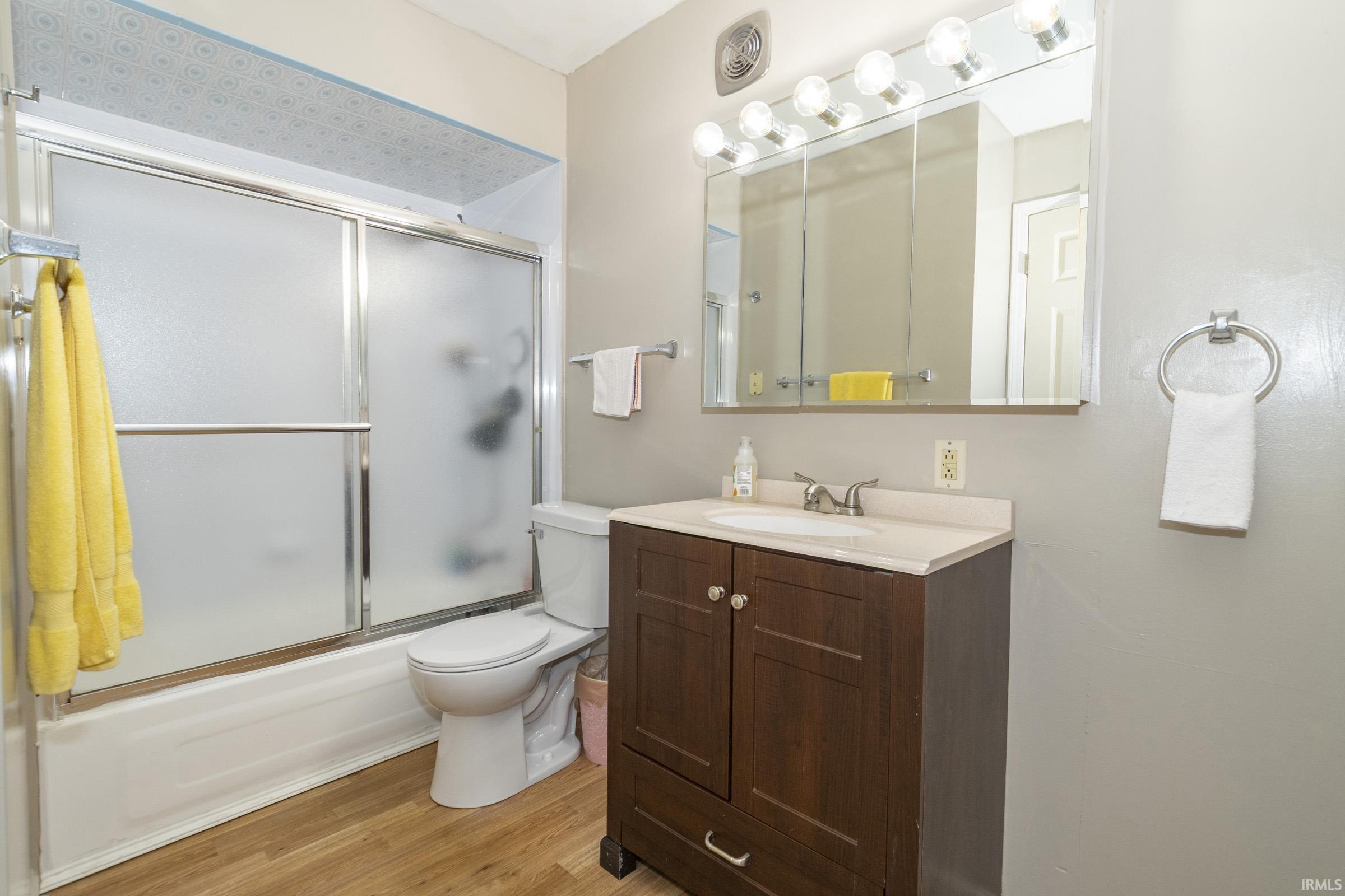 1451 Sutherland Lane South Bend IN 46614