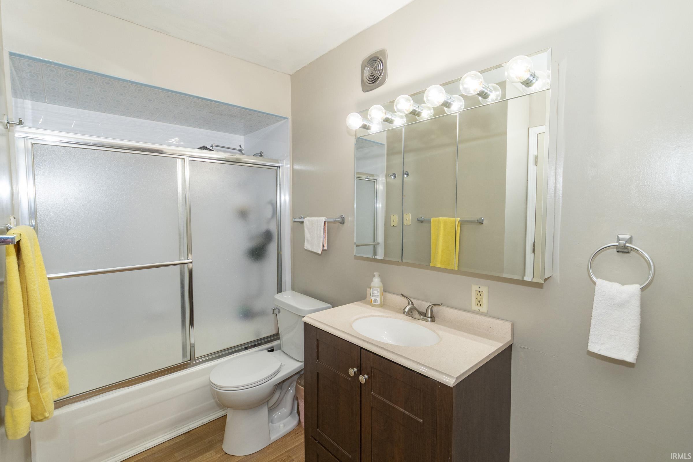 1451 Sutherland Lane South Bend IN 46614