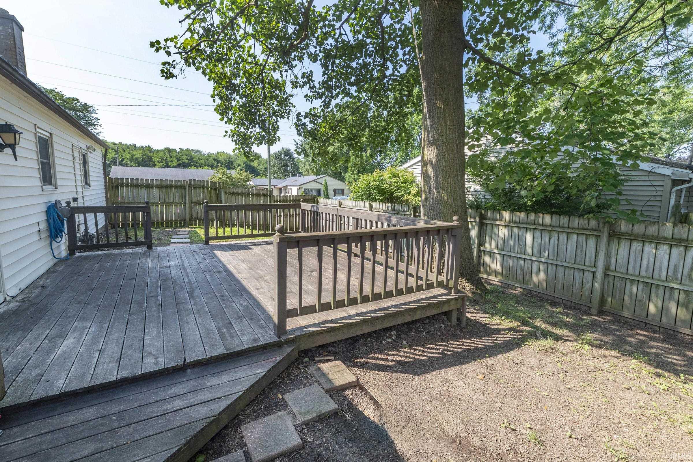 1451 Sutherland Lane South Bend IN 46614