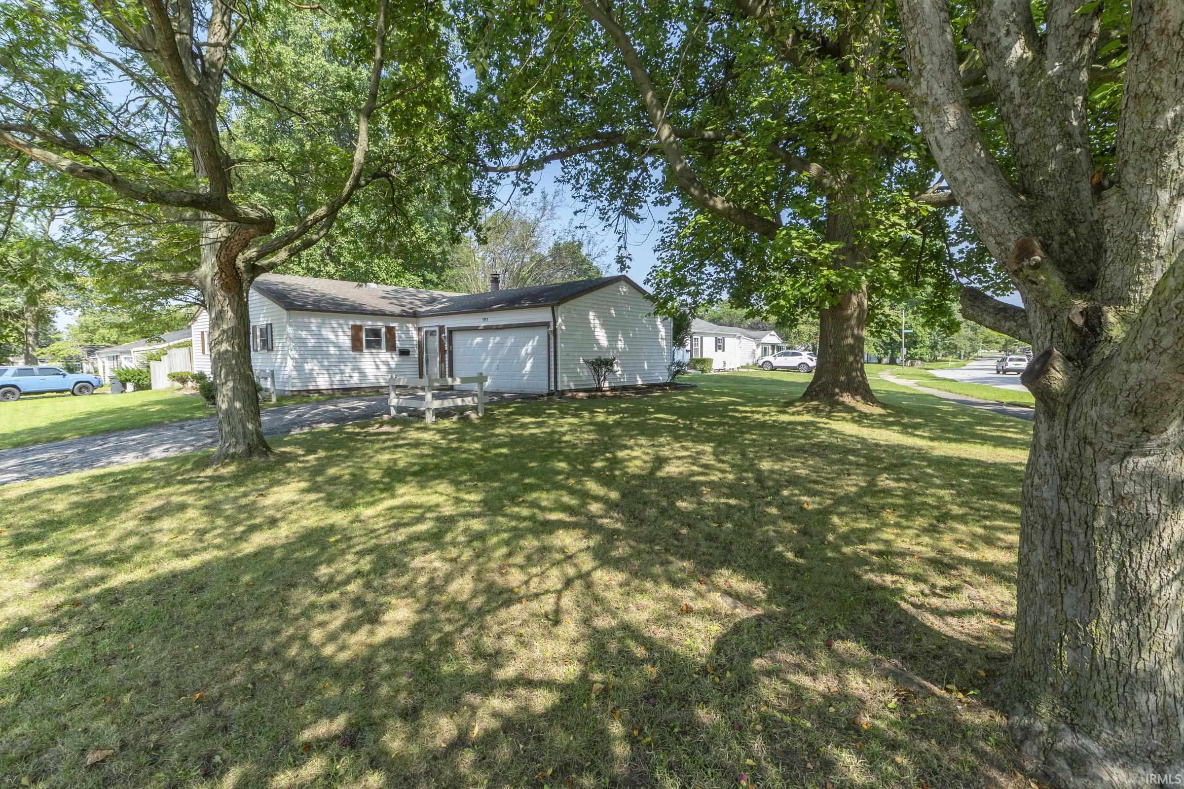 1451 Sutherland Lane South Bend IN 46614