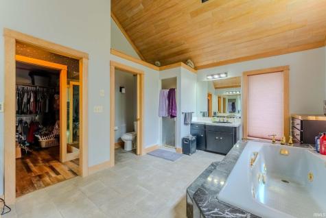 511 Crown Hill Drive E Wabash IN 46992