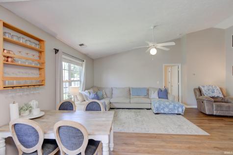 9940 Chatteris Road Evansville IN 47725
