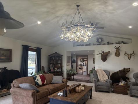 6607 E Red Road Vincennes IN 47591