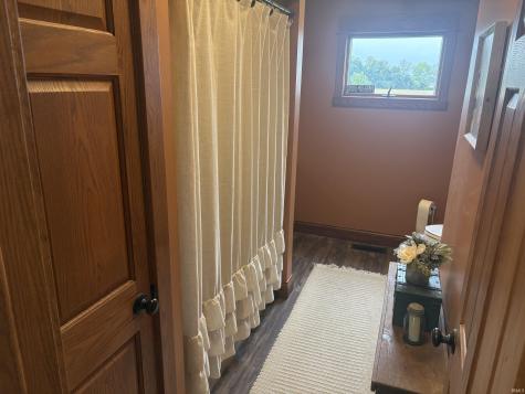 6607 E Red Road Vincennes IN 47591