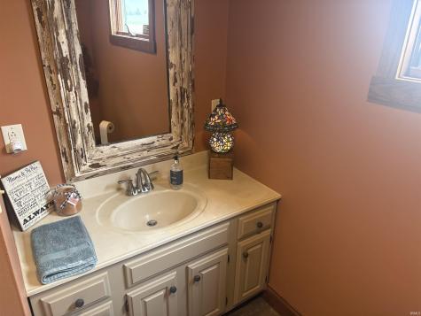 6607 E Red Road Vincennes IN 47591