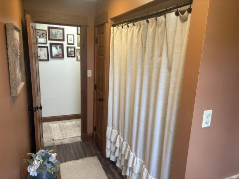 6607 E Red Road Vincennes IN 47591