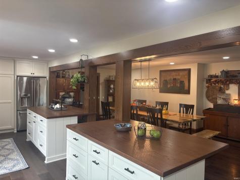 6607 E Red Road Vincennes IN 47591
