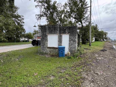 222 N Oak Street Bluffton IN 46714
