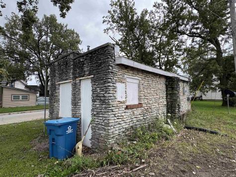 222 N Oak Street Bluffton IN 46714