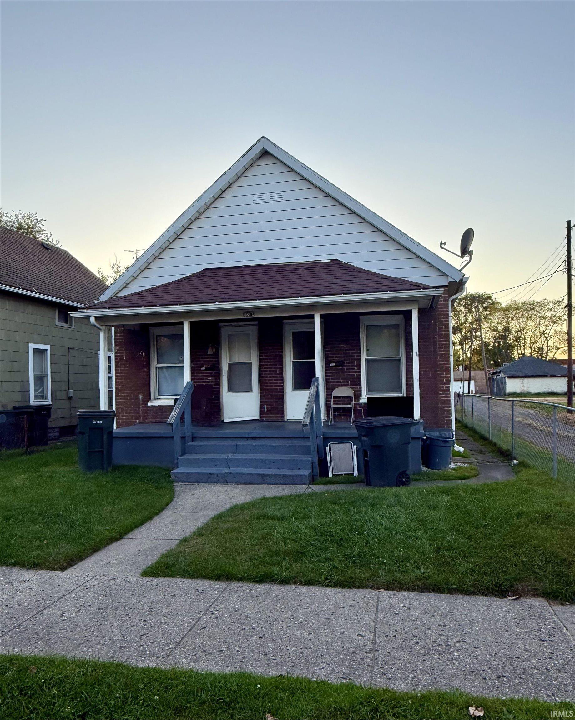1613 S Scott Street South Bend IN 46613