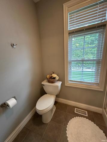 205 Lakewood Drive Vincennes IN 47591
