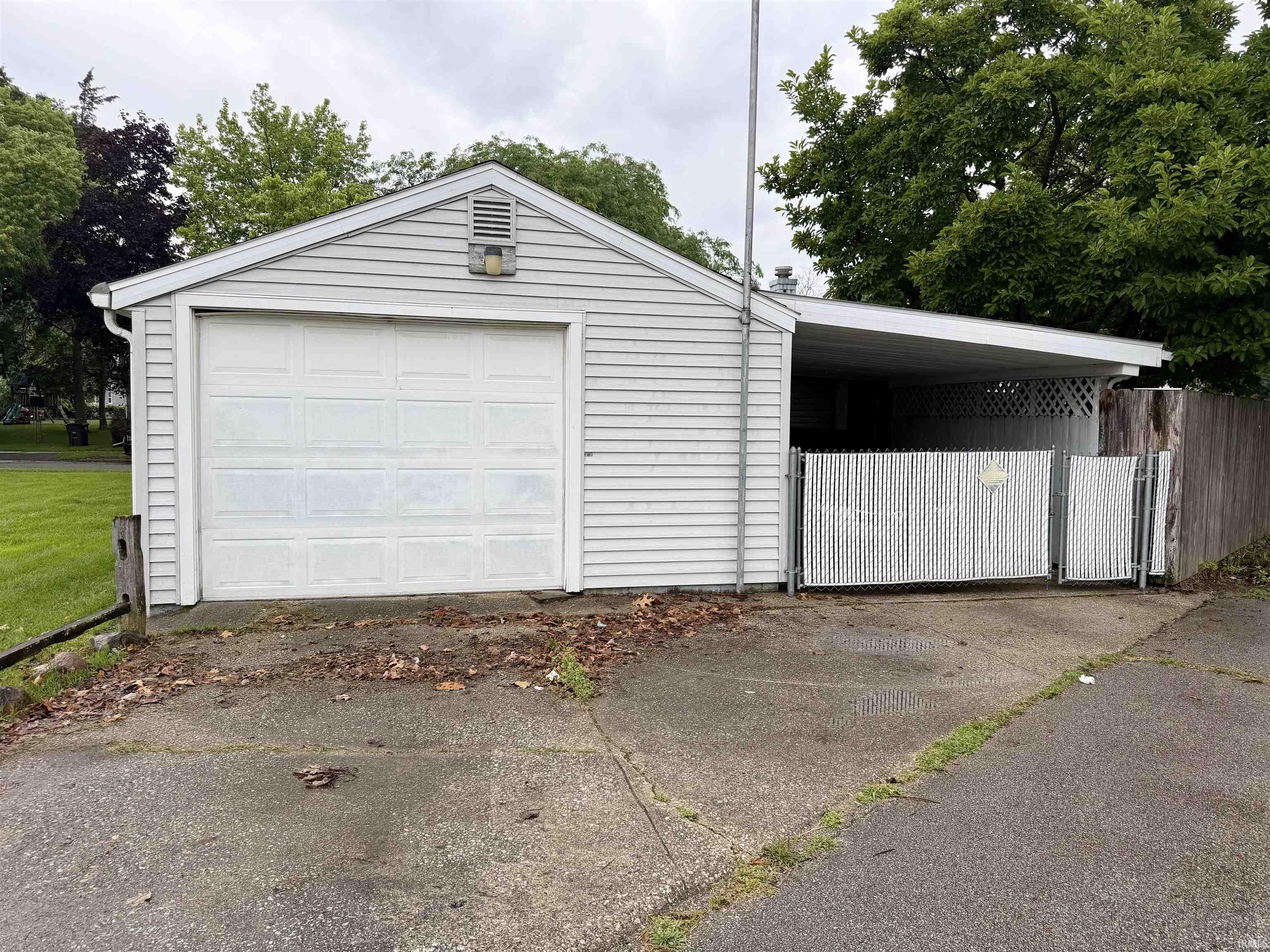 1400 Navajo Street Elkhart IN 46516