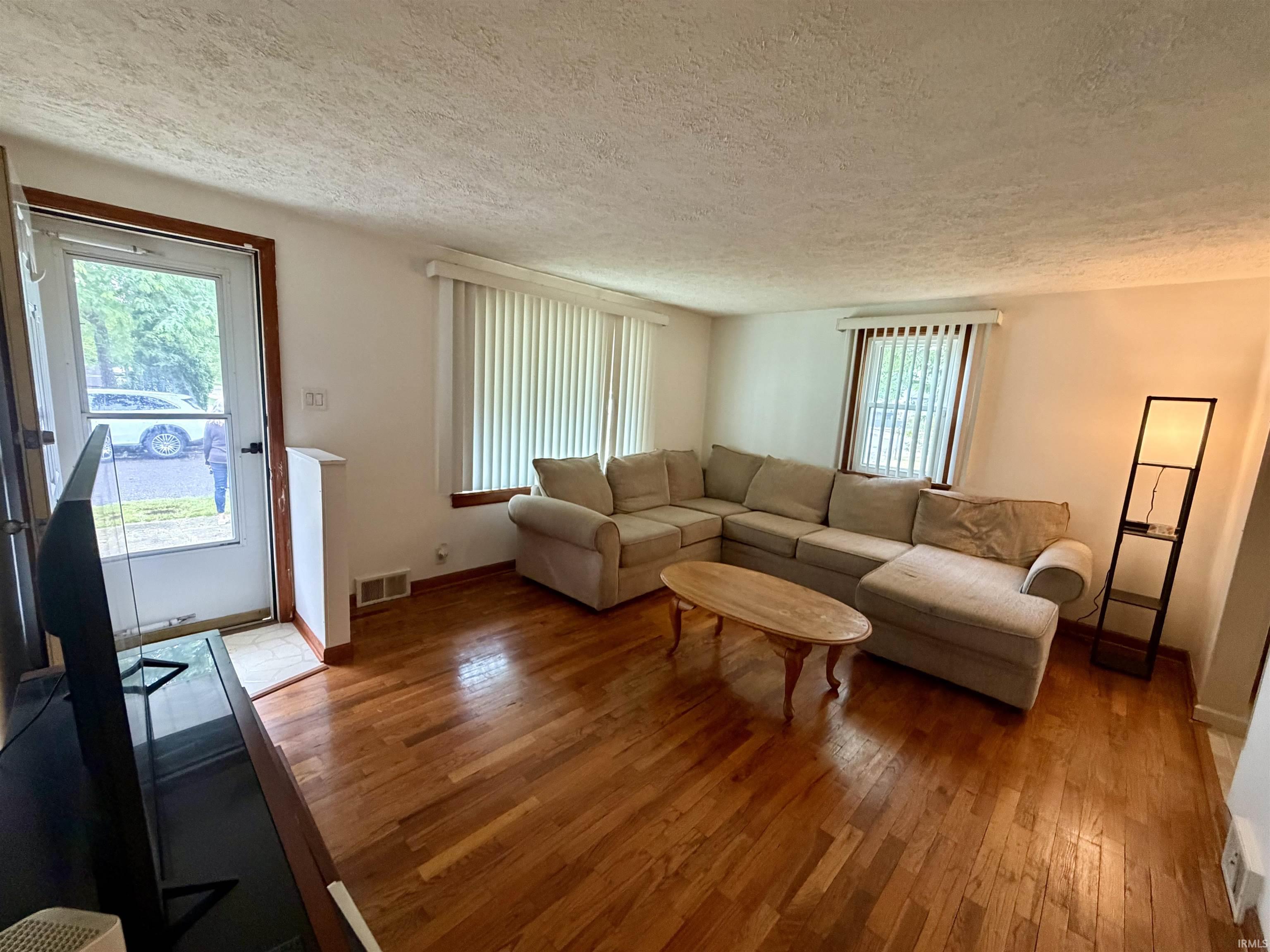 1400 Navajo Street Elkhart IN 46516
