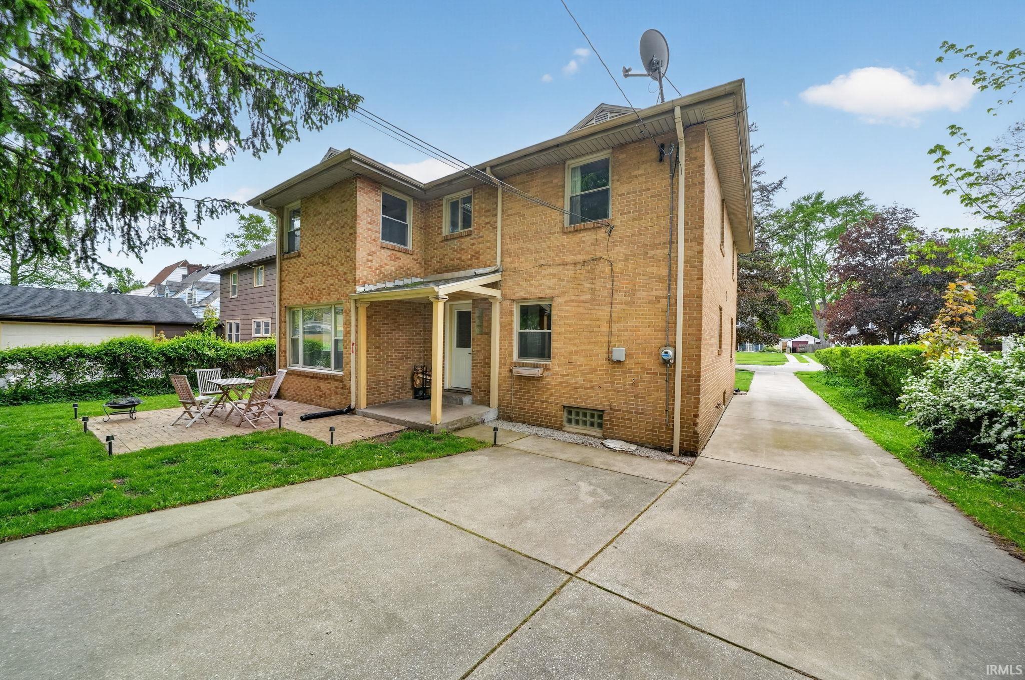 1846 College Street South Bend IN 46628