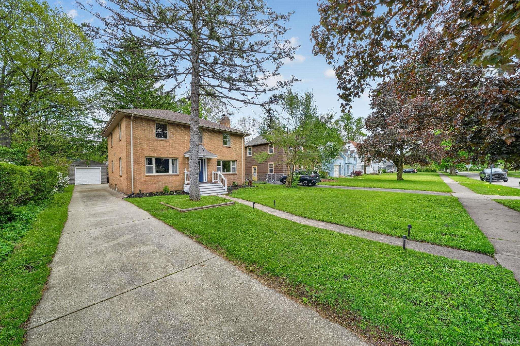 1846 College Street South Bend IN 46628