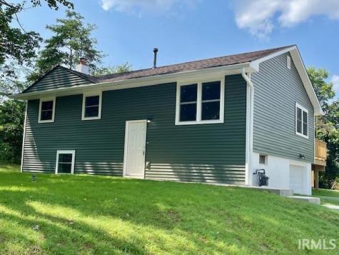 3920 W Walnut Leaf Drive Bloomington IN 47403