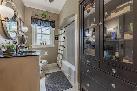 716 S Boeke Road Evansville IN 47714