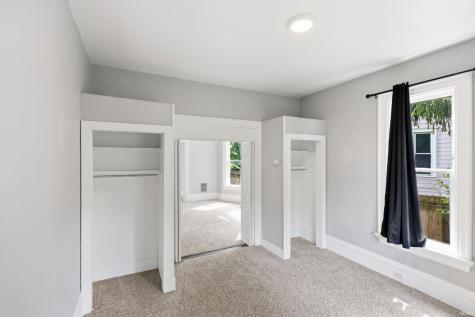 223 W Woodland Avenue Fort Wayne IN 46807