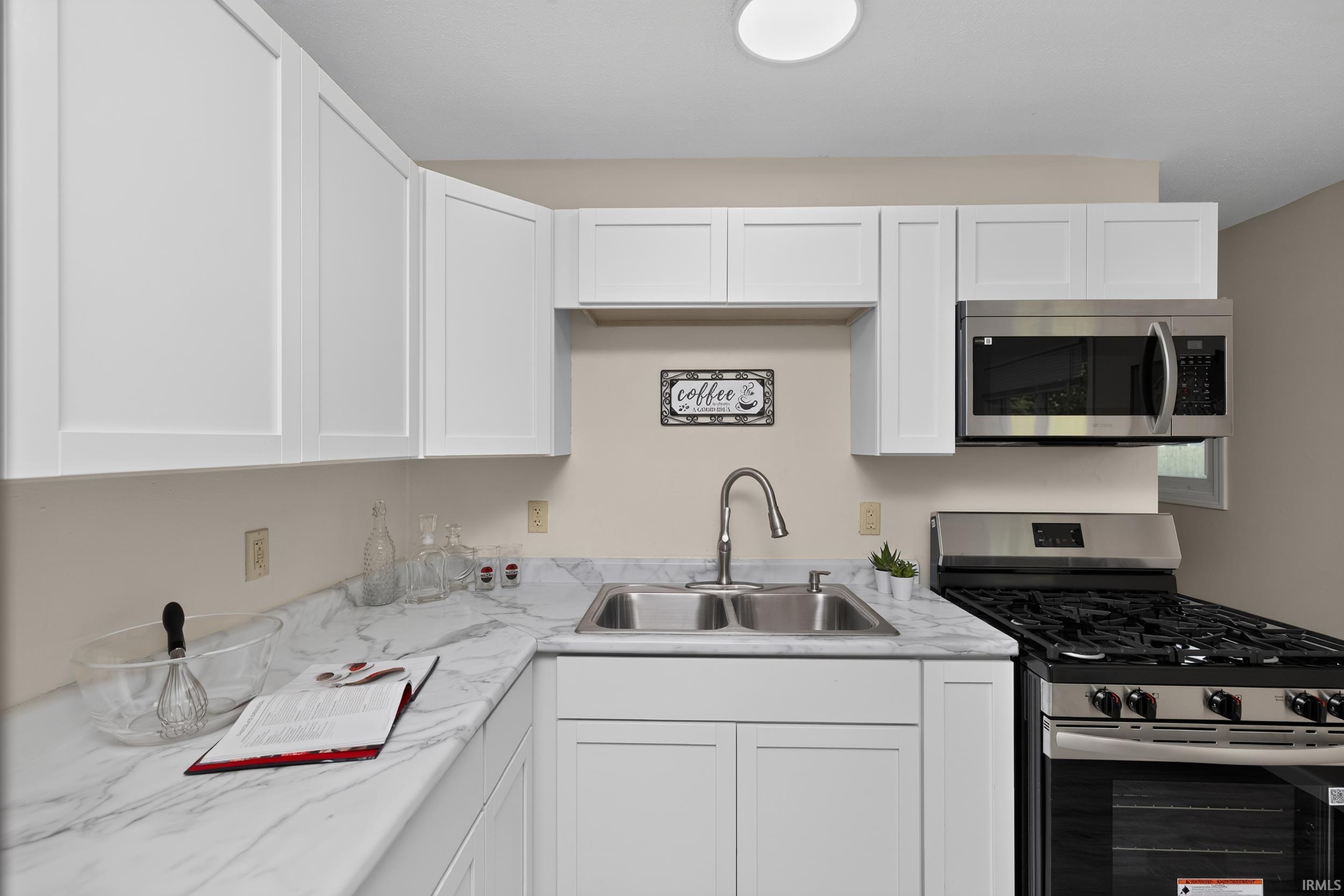 449 Ballard Avenue Mishawaka IN 46544