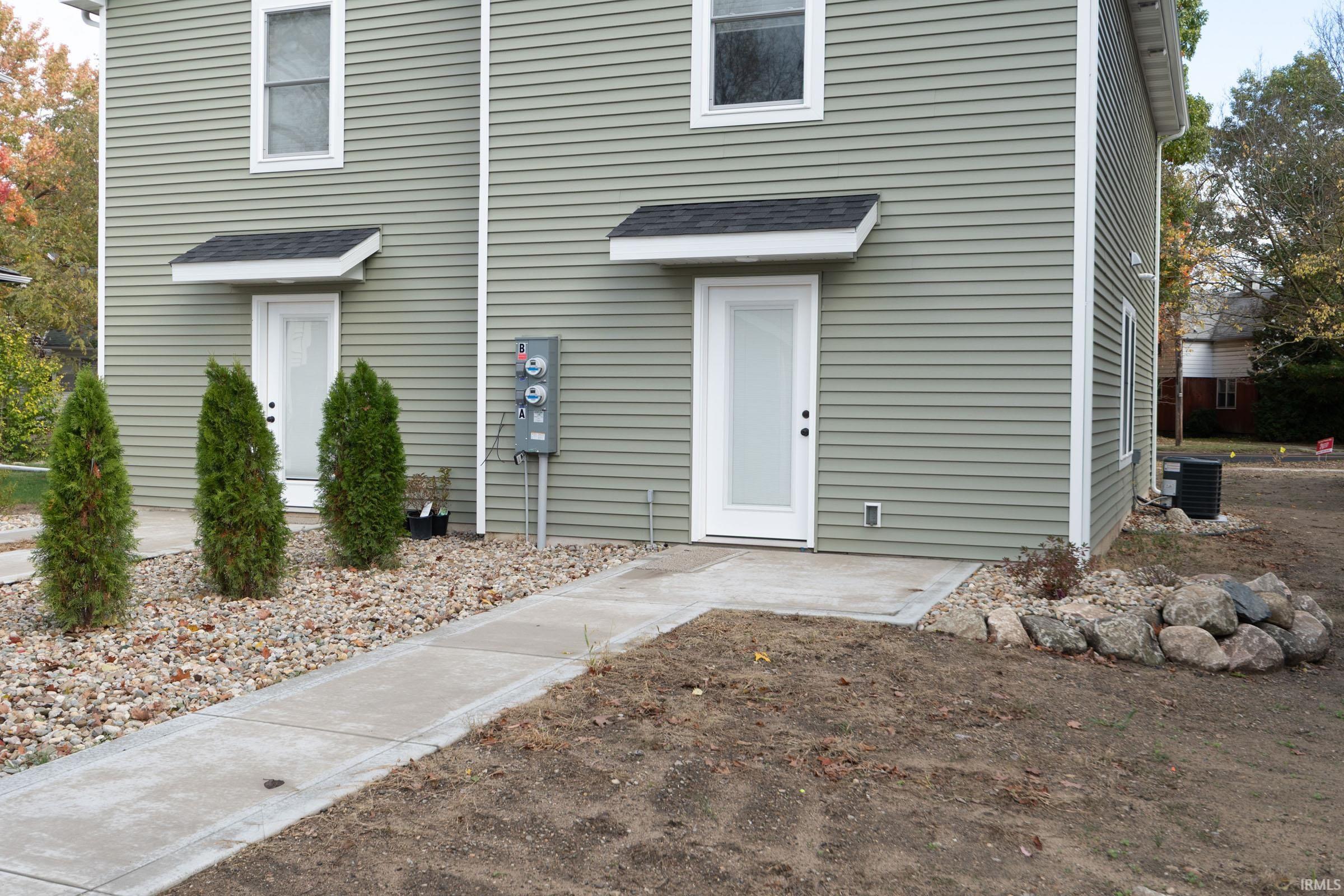 1119 Edwardsburg Avenue Elkhart IN 46514
