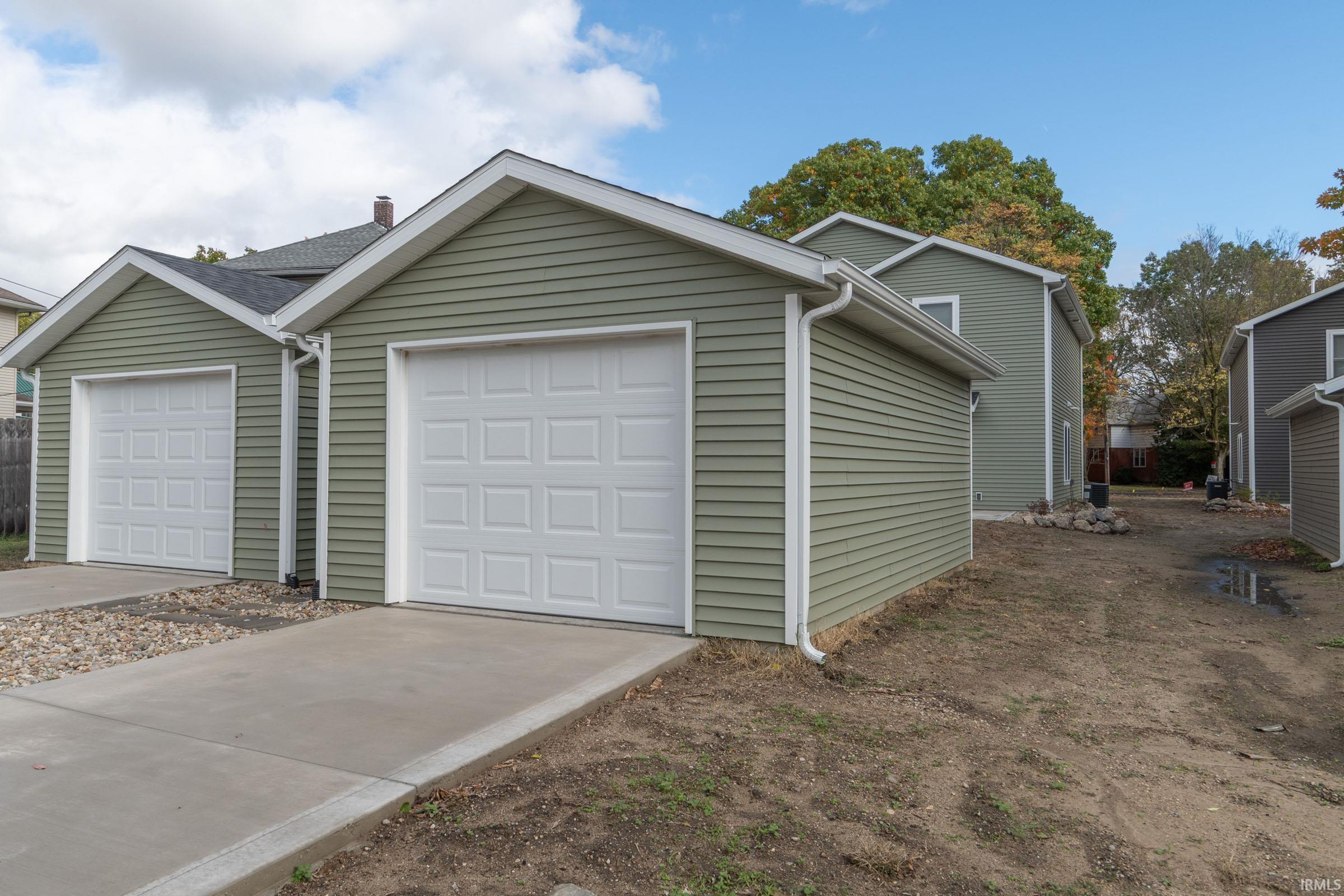 1119 Edwardsburg Avenue Elkhart IN 46514